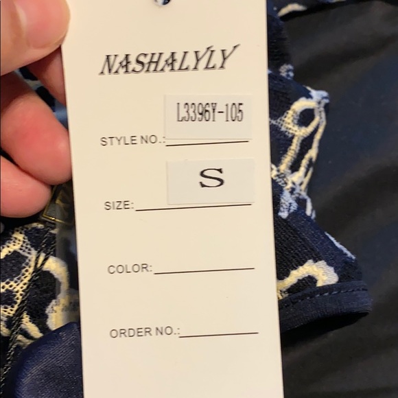 Dress - Picture 4 of 4